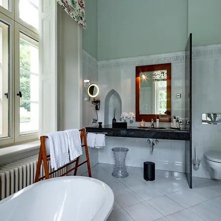 Hotel Burg Schlitz Hohen Demzin