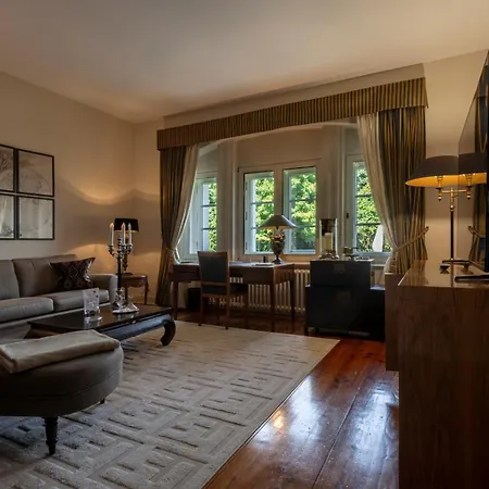 Burg Schlitz Hotel 5*