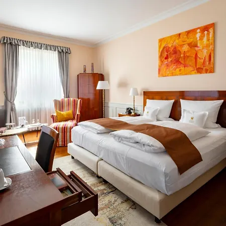 Hotel Burg Schlitz Hohen Demzin