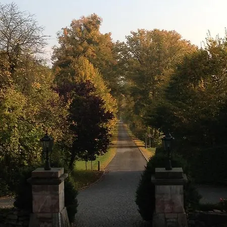 Burg Schlitz Hohen Demzin