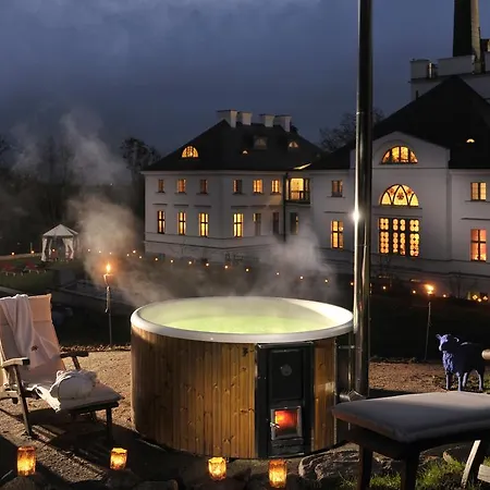 Burg Schlitz Hohen Demzin