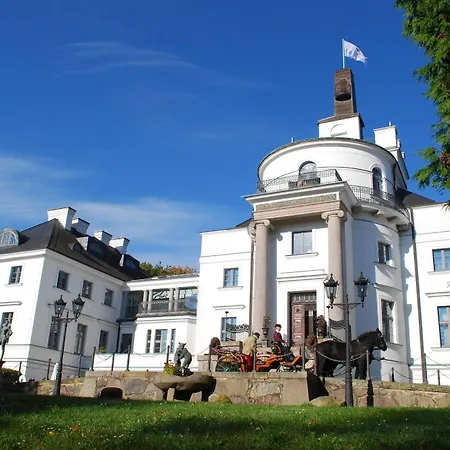 Burg Schlitz 5*